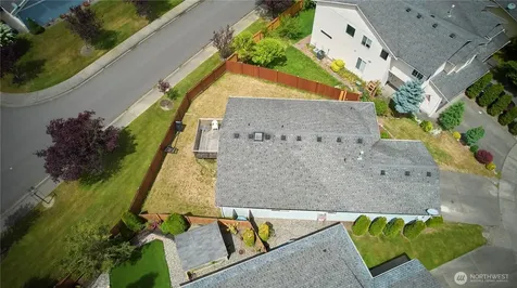 6804 E 132nd Street Court Puyallup WA 98373