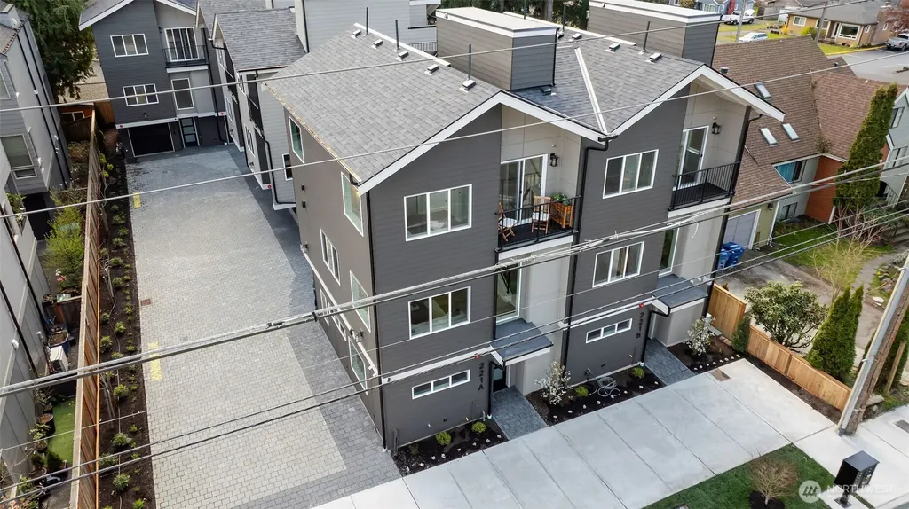 219 NE 185th Street Shoreline WA 98155