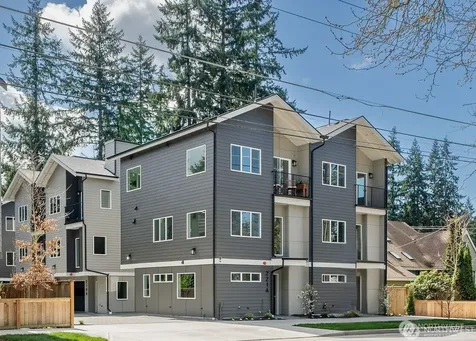 219 NE 185th Street Shoreline WA 98155
