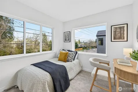 219 NE 185th Street Shoreline WA 98155