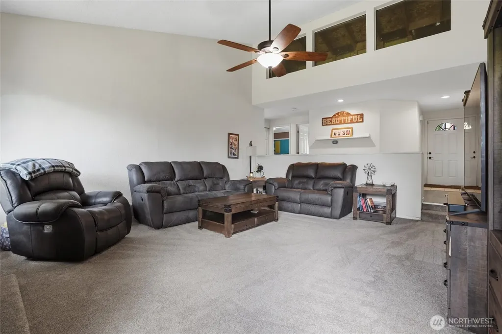 2440 Lincoln Avenue SE Port Orchard WA 98366
