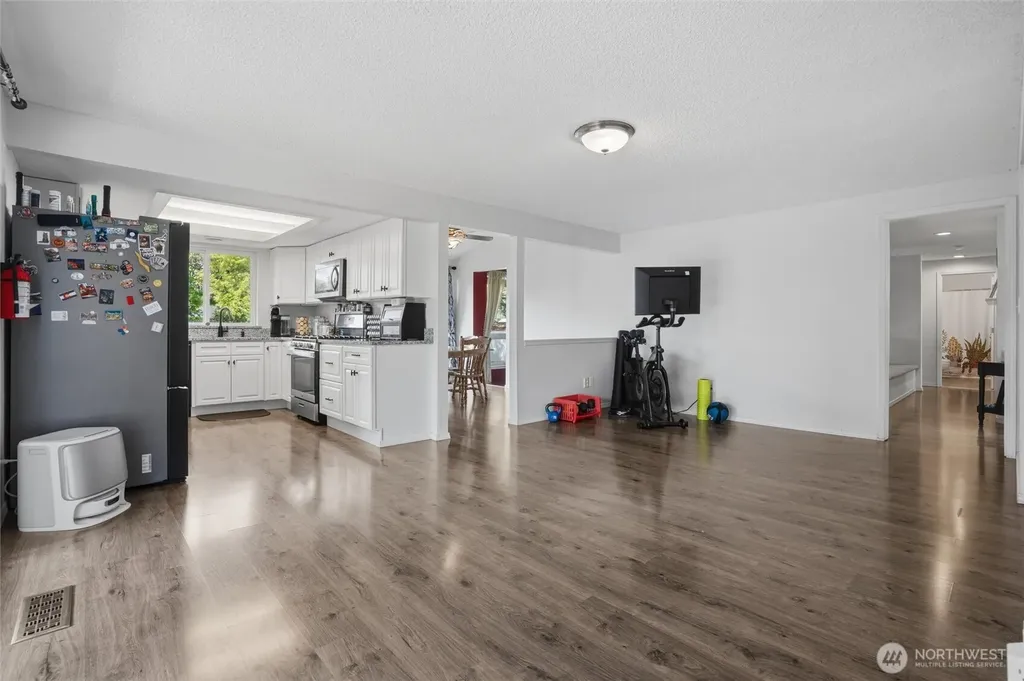 2440 Lincoln Avenue SE Port Orchard WA 98366