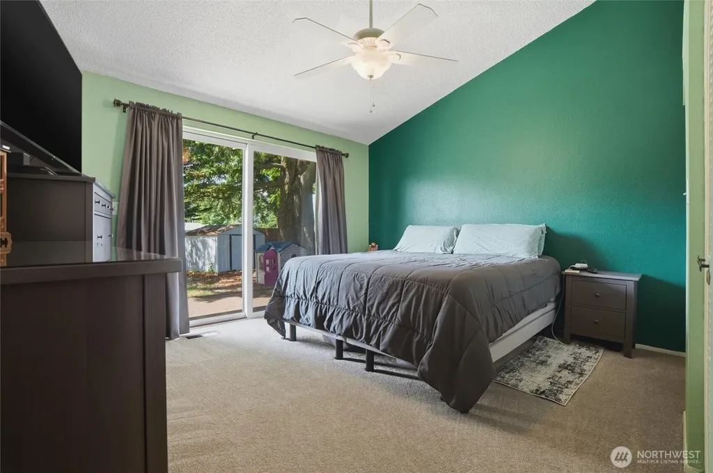 2440 Lincoln Avenue SE Port Orchard WA 98366