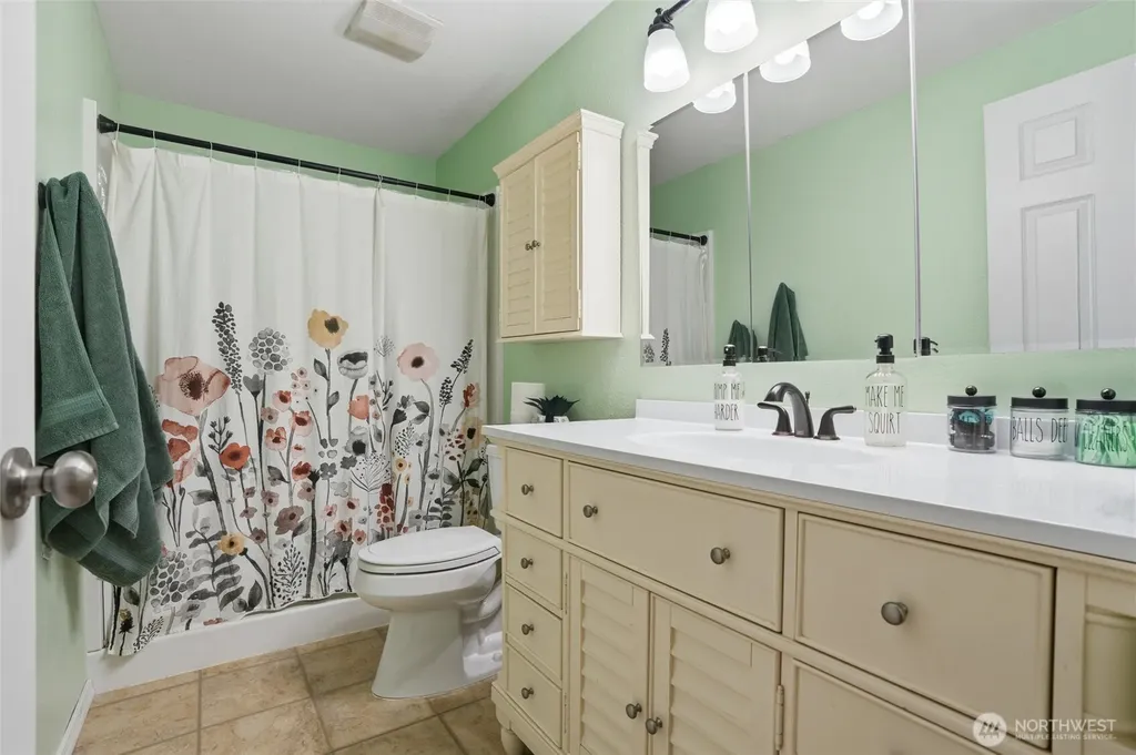 2440 Lincoln Avenue SE Port Orchard WA 98366