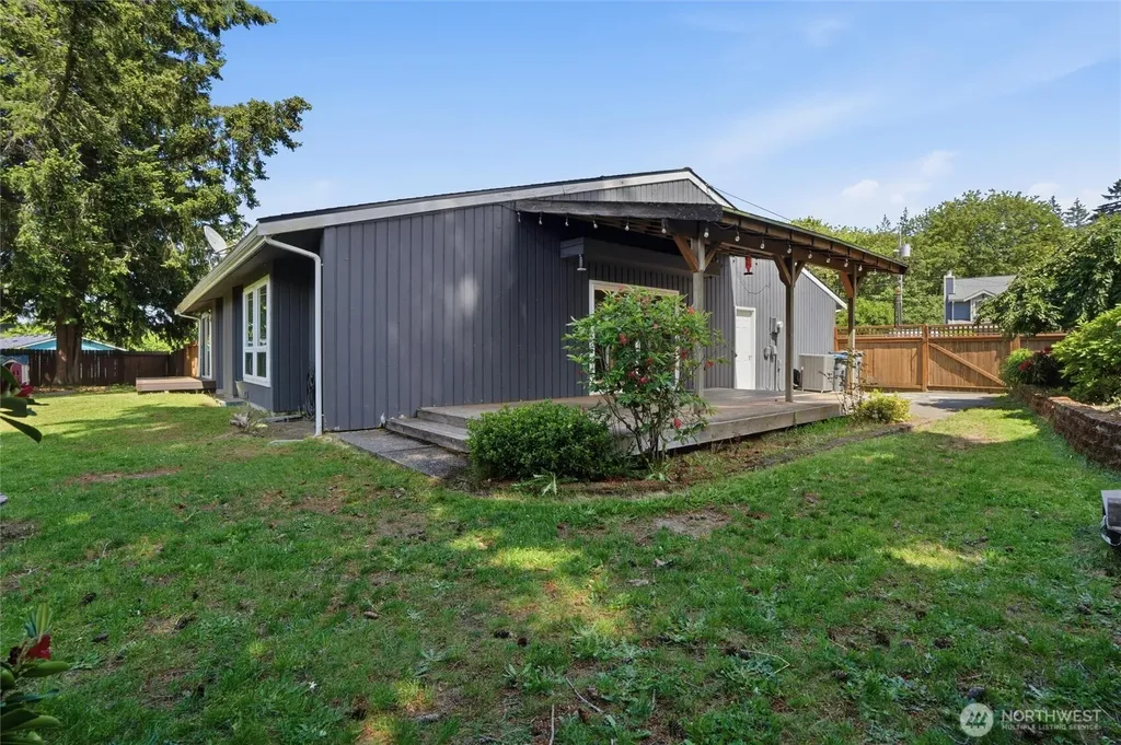 2440 Lincoln Avenue SE Port Orchard WA 98366