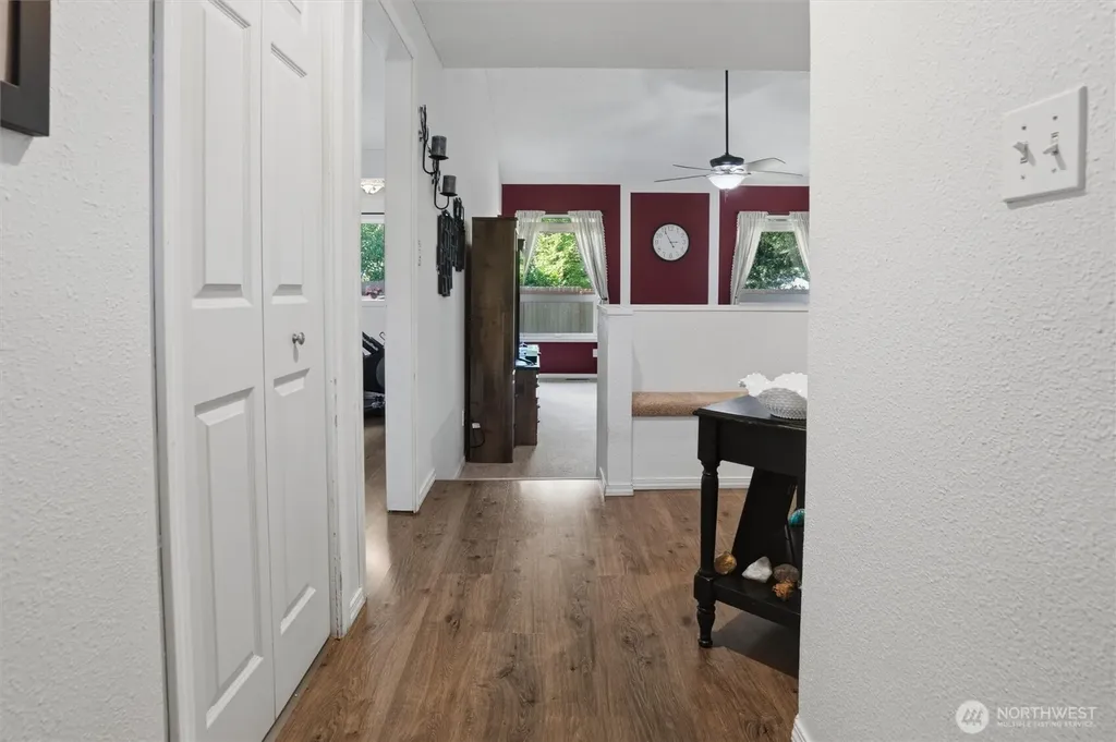 2440 Lincoln Avenue SE Port Orchard WA 98366