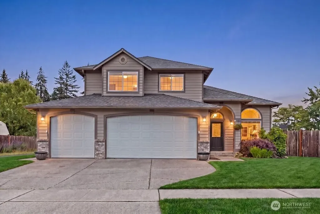 18811 46th Avenue NE Arlington WA 98223