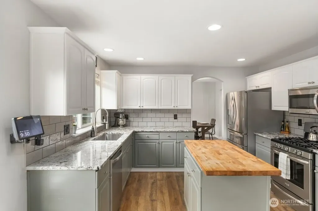 18811 46th Avenue NE Arlington WA 98223