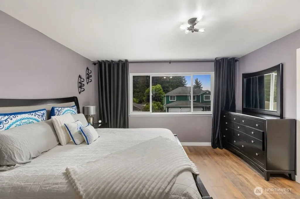 18811 46th Avenue NE Arlington WA 98223