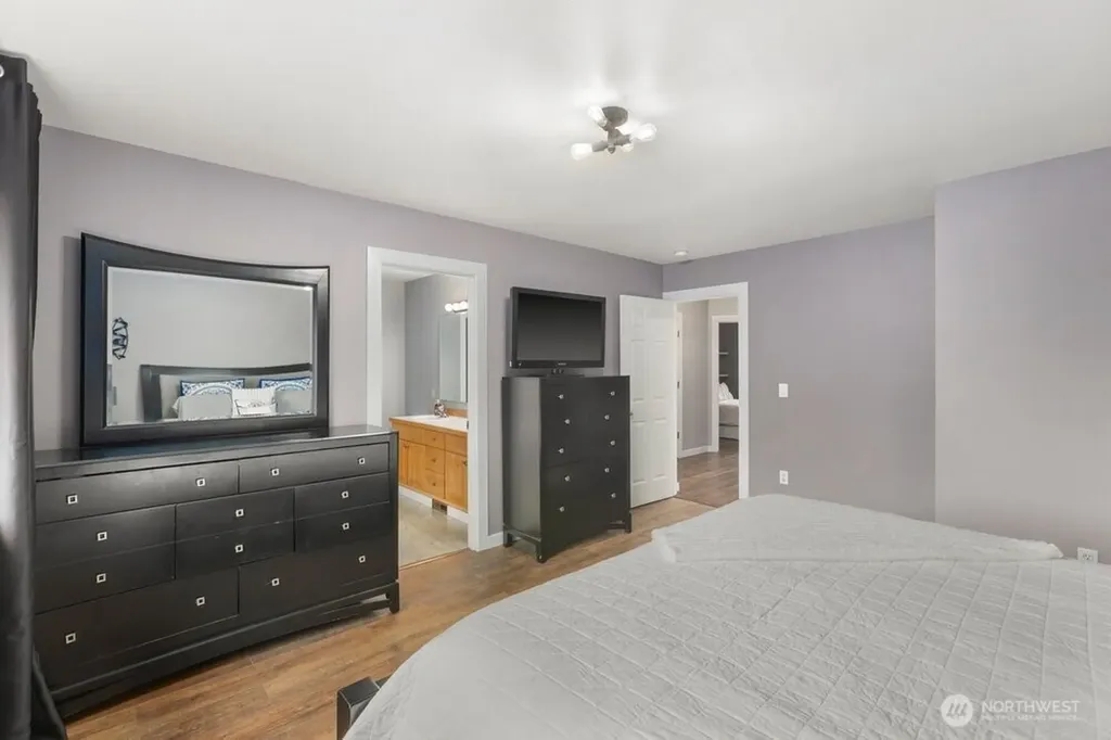 18811 46th Avenue NE Arlington WA 98223