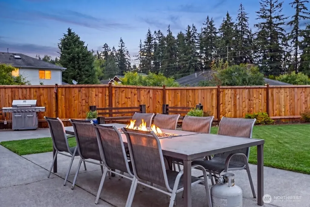 18811 46th Avenue NE Arlington WA 98223