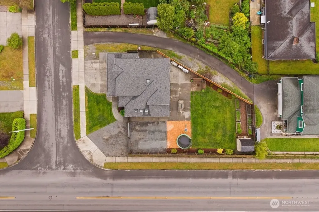 18811 46th Avenue NE Arlington WA 98223