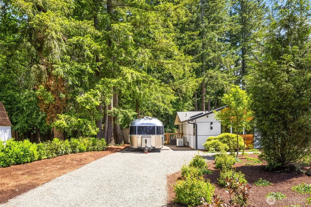 3028 249th Avenue SE Sammamish WA 98075