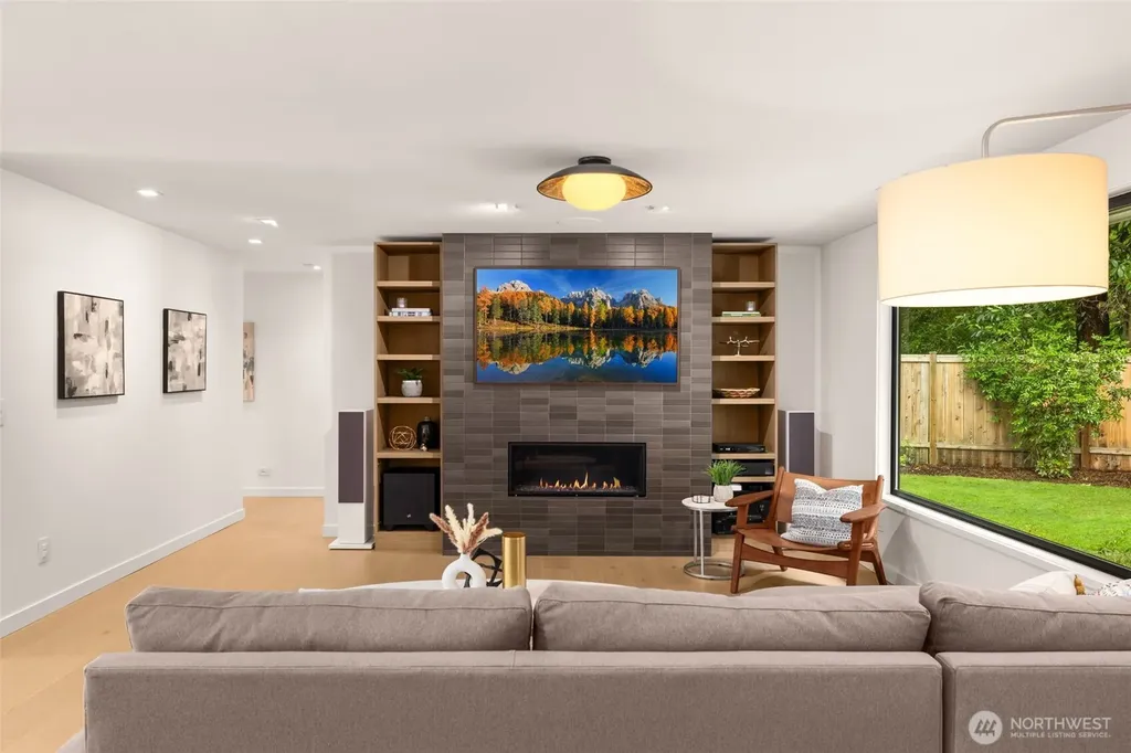 3028 249th Avenue SE Sammamish WA 98075