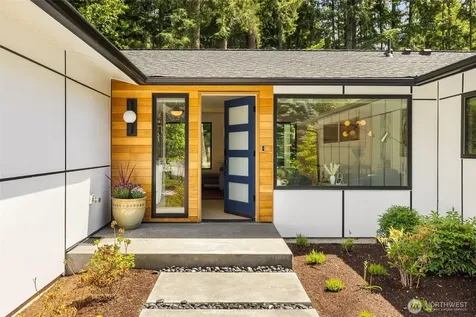 3028 249th Avenue SE Sammamish WA 98075