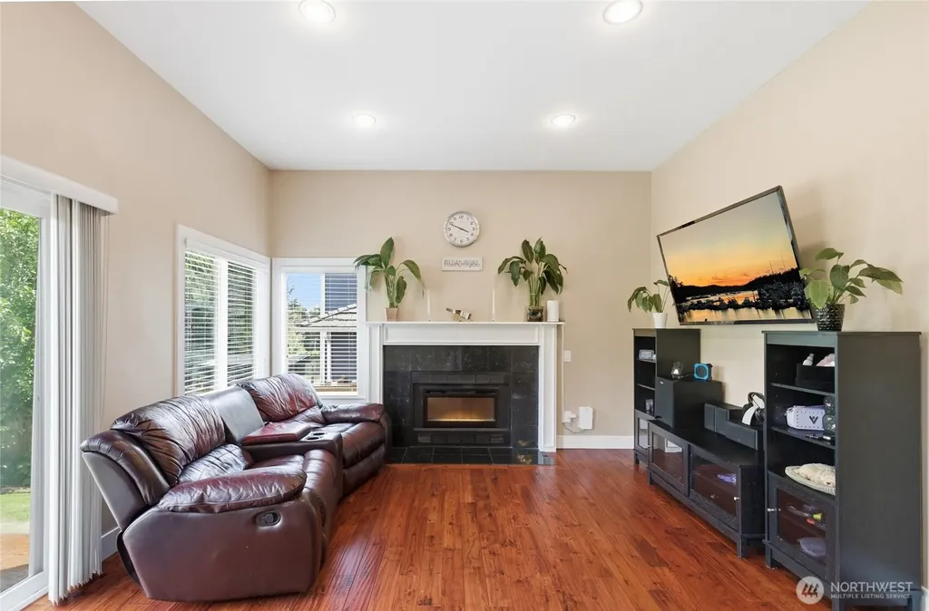 10927 NE 157th Street Bothell WA 98011