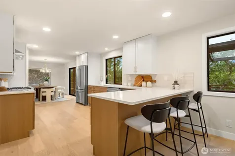 13400 SE 56th Place Bellevue WA 98006