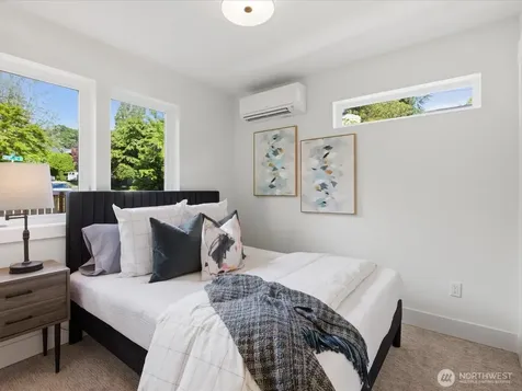1972 25th Avenue E Seattle WA 98112