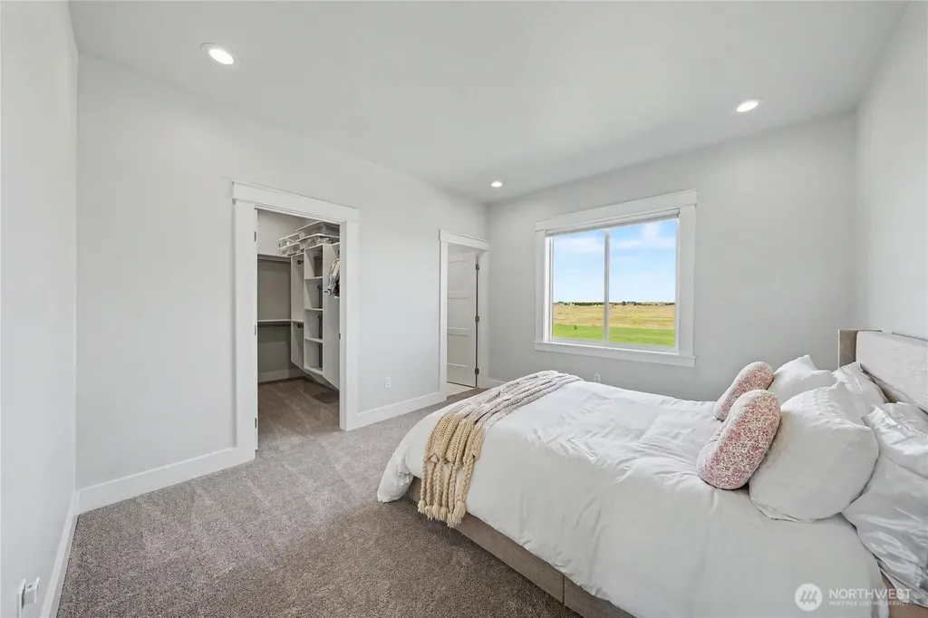 7379 Lake Vista Dr NE Moses Lake WA 98837
