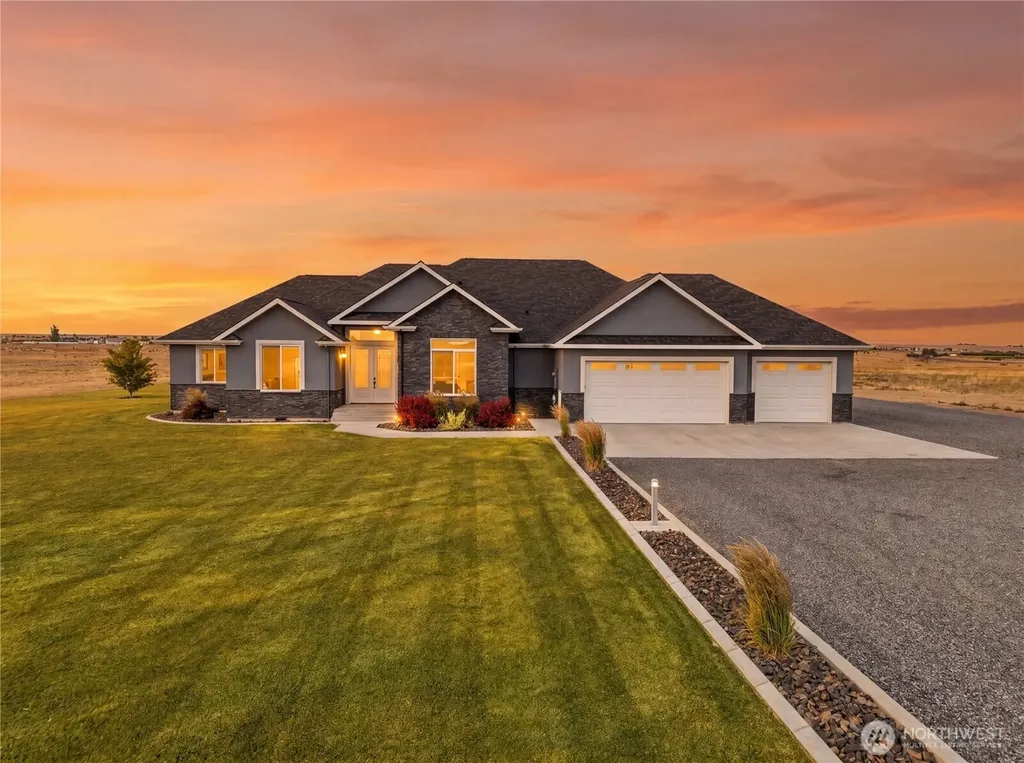 7379 Lake Vista Dr NE Moses Lake WA 98837