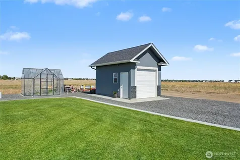 7379 Lake Vista Dr NE Moses Lake WA 98837