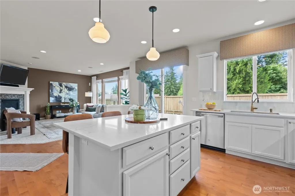 14225 3rd Avenue W Everett WA 98208