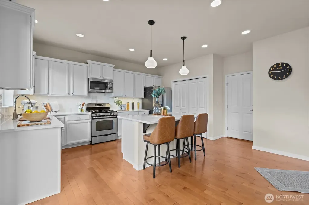 14225 3rd Avenue W Everett WA 98208