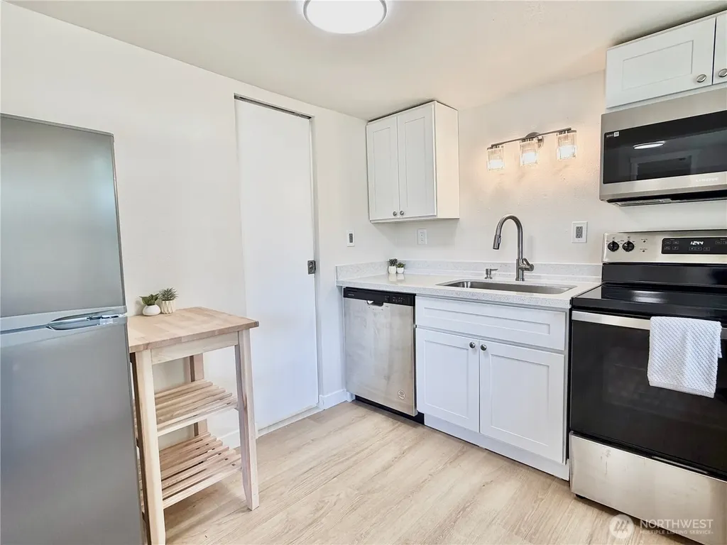 506 S 107th Street Tacoma WA 98444