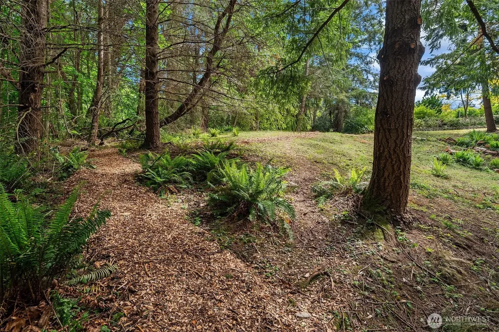 9416 SW 266th Lane Vashon WA 98070