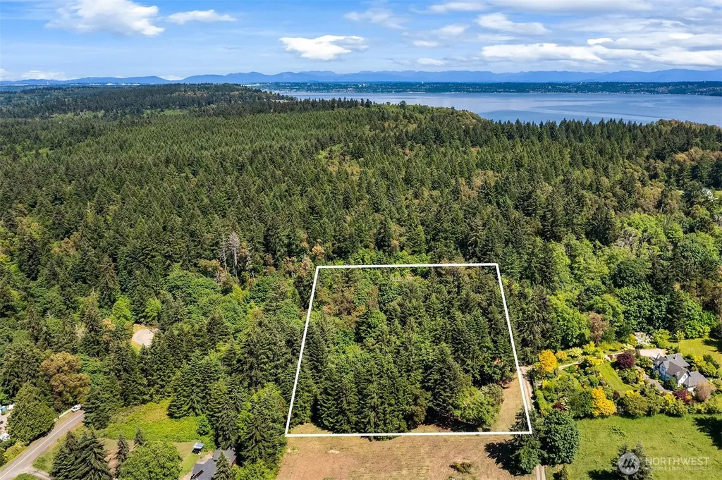 9416 SW 266th Lane Vashon WA 98070