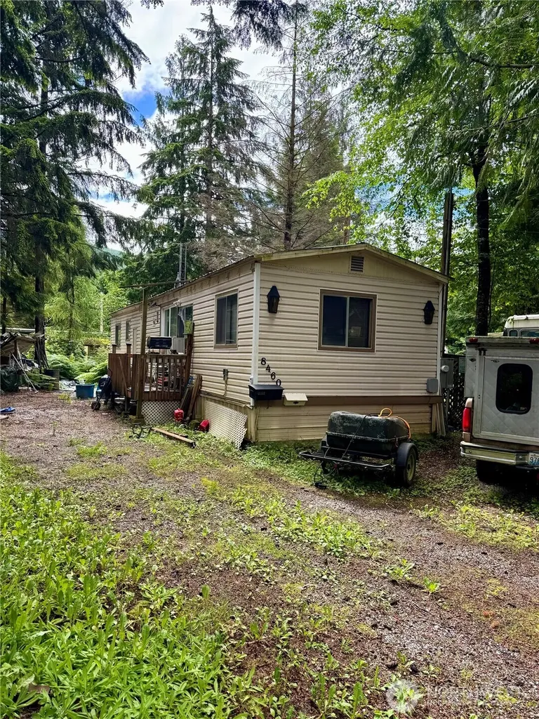 8460 Cimarron Way Maple Falls WA 98266