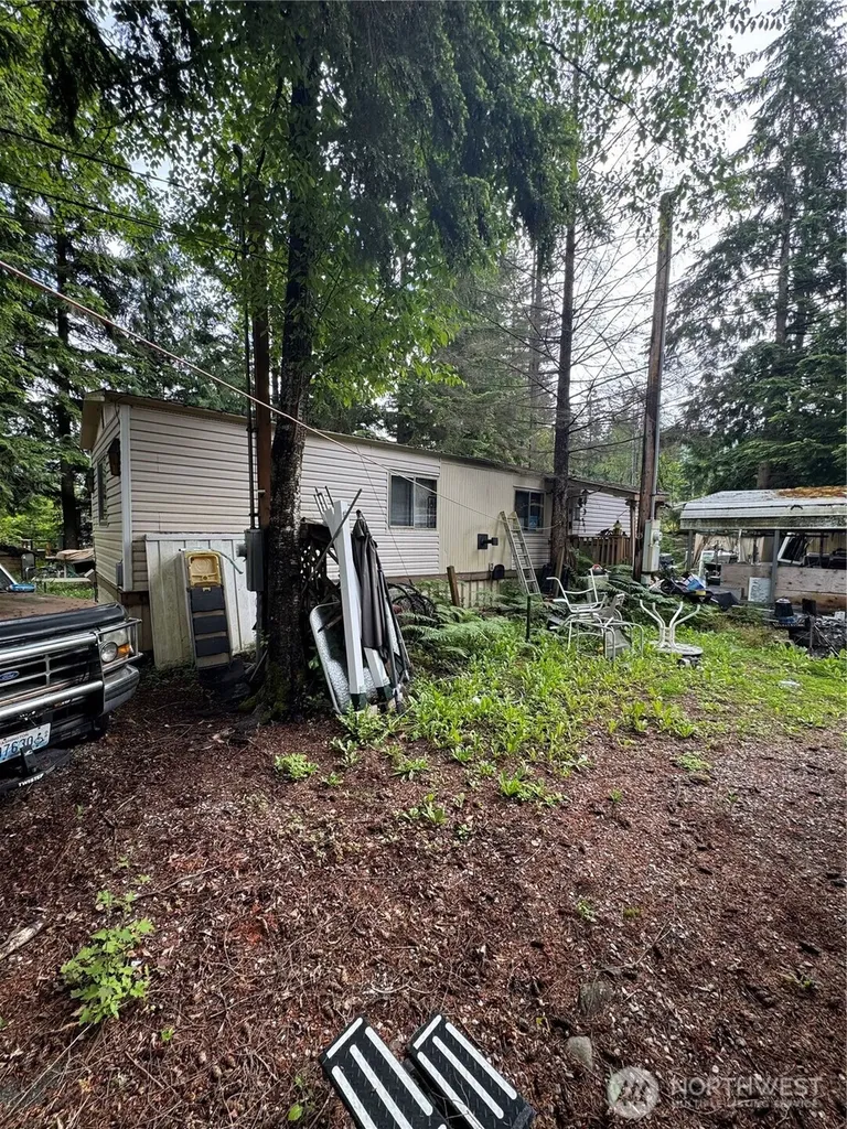 8460 Cimarron Way Maple Falls WA 98266
