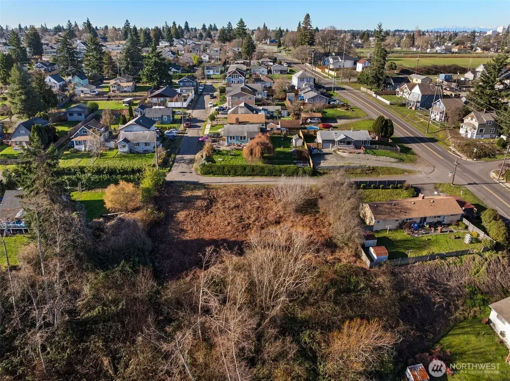1403 E Lennox Tacoma WA 98404