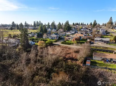1403 E Lennox Tacoma WA 98404