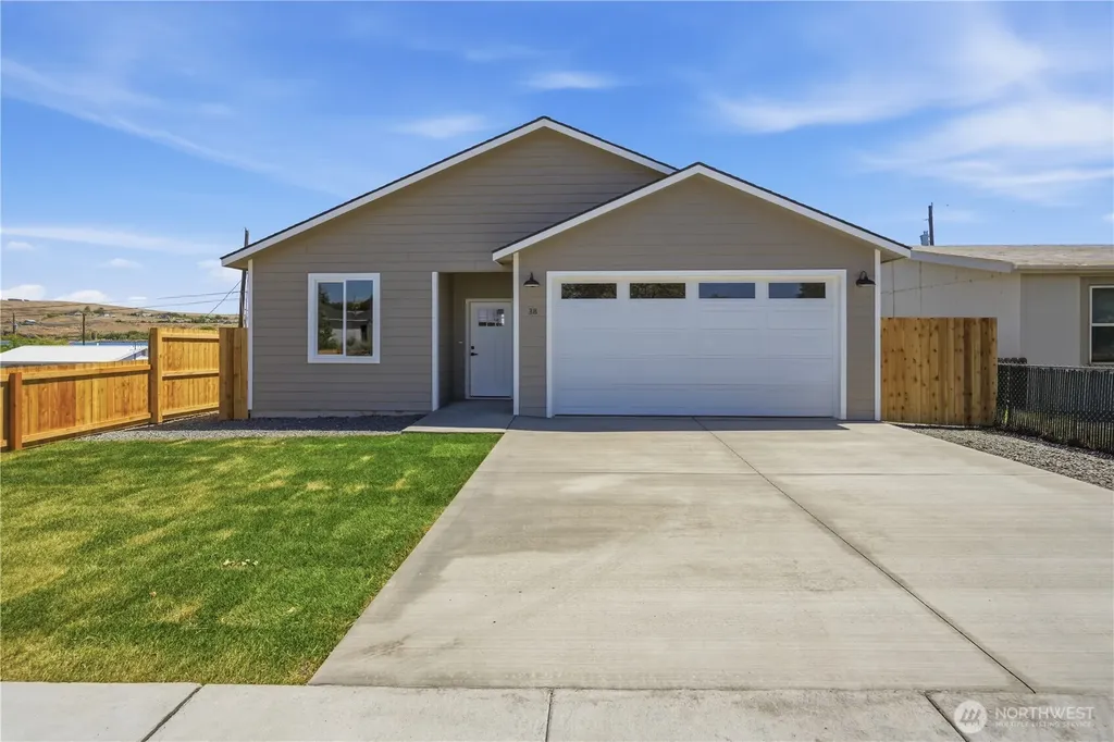 38 N Ginkgo Street Soap Lake WA 98851