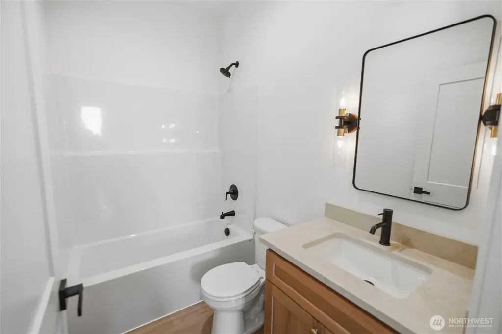 38 N Ginkgo Street Soap Lake WA 98851