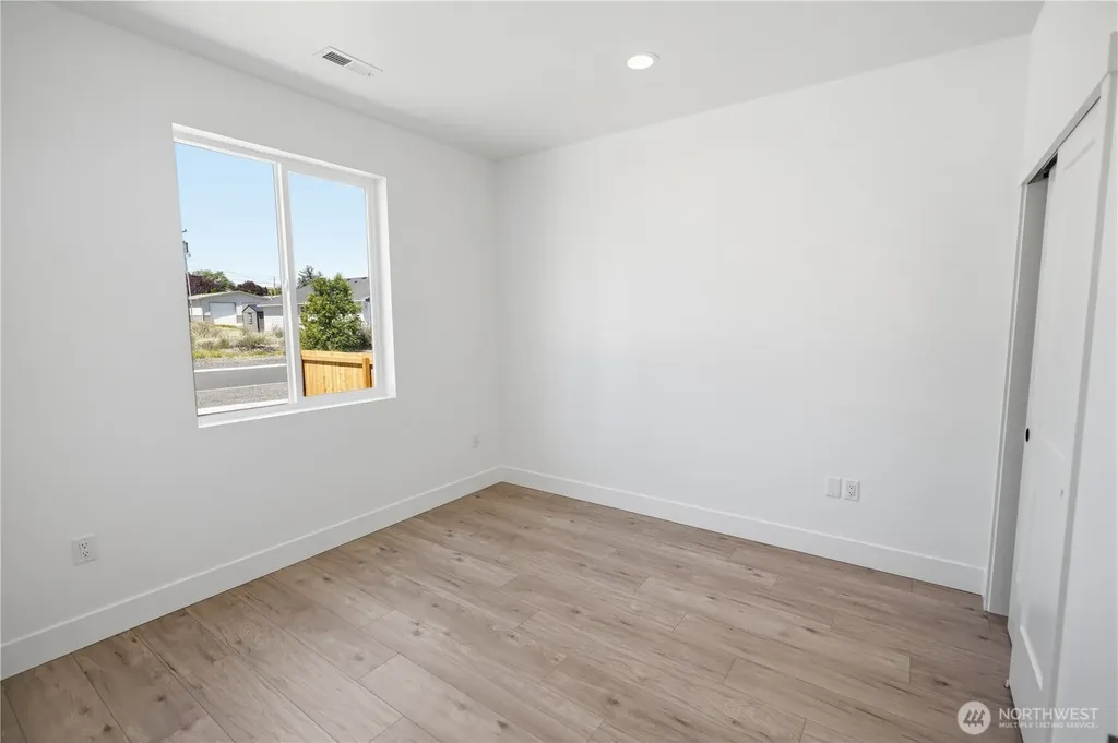 38 N Ginkgo Street Soap Lake WA 98851