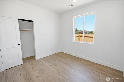 38 N Ginkgo Street Soap Lake WA 98851