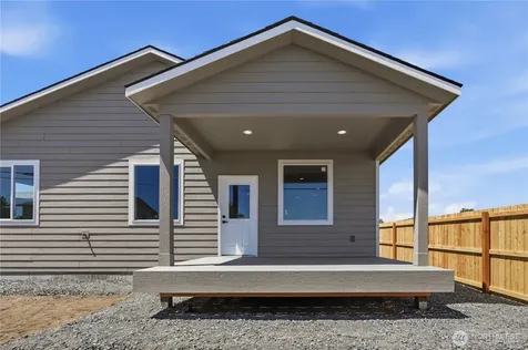 38 N Ginkgo Street Soap Lake WA 98851