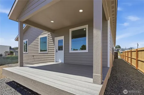 38 N Ginkgo Street Soap Lake WA 98851