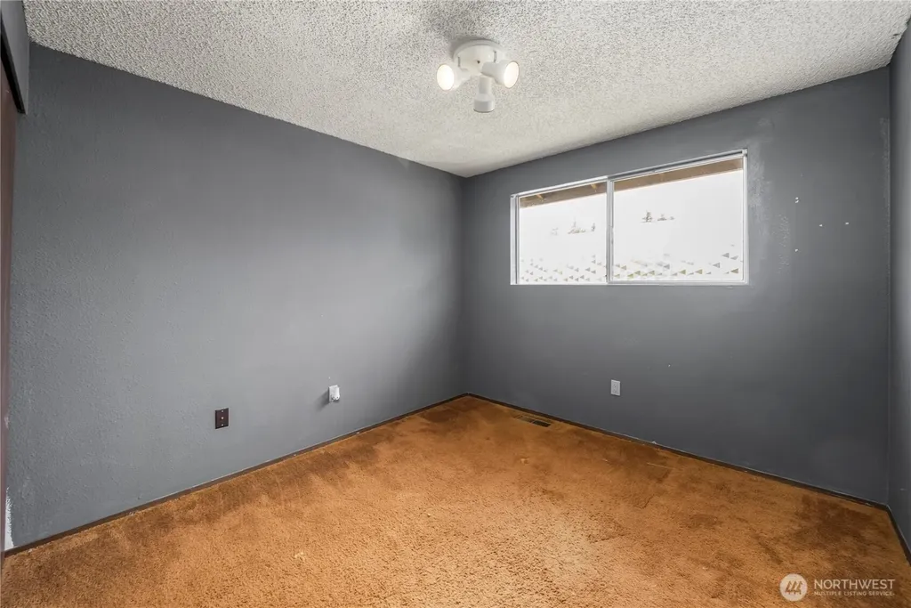12029 SE 210th Street Kent WA 98031
