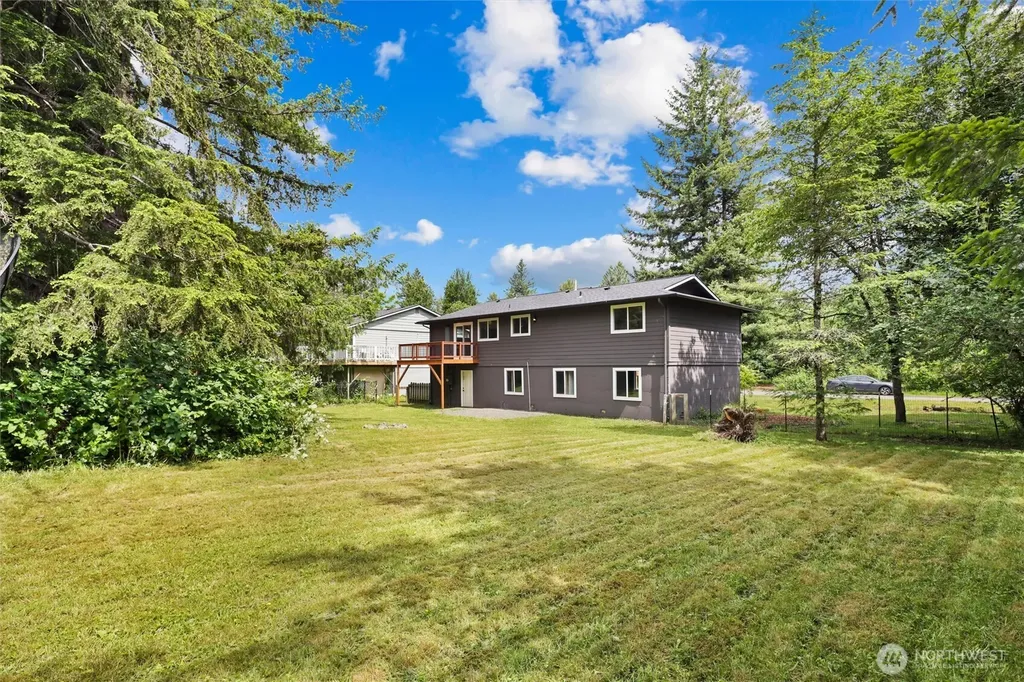 39845 SE Spruce Street Snoqualmie WA 98065