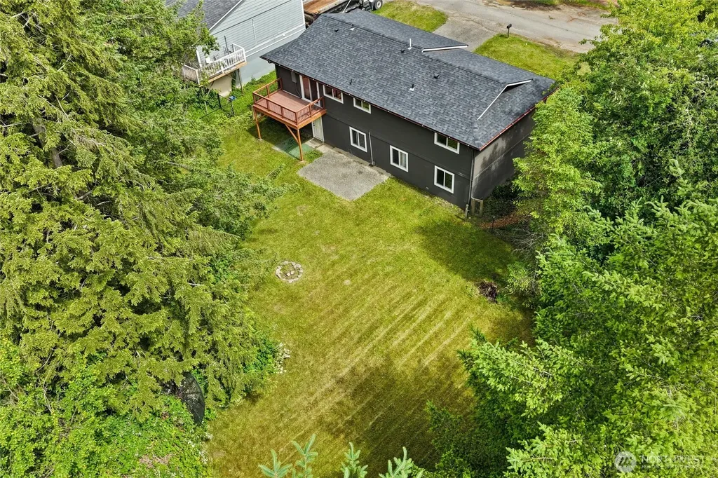 39845 SE Spruce Street Snoqualmie WA 98065