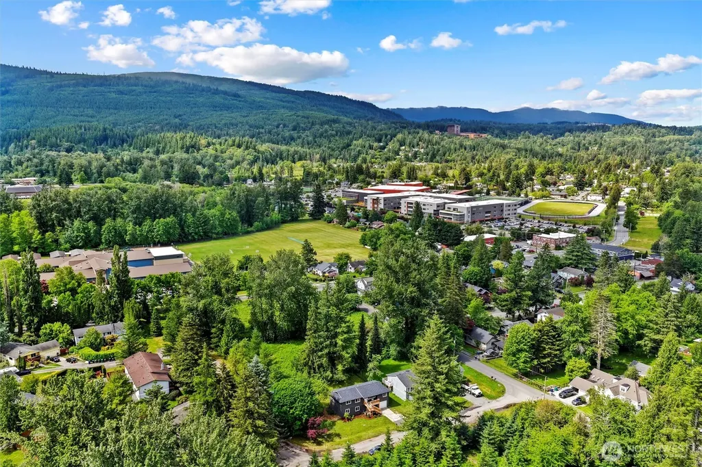 39845 SE Spruce Street Snoqualmie WA 98065
