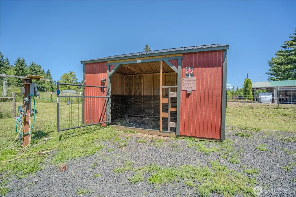 116 Gershick Road Silver Creek WA 98585