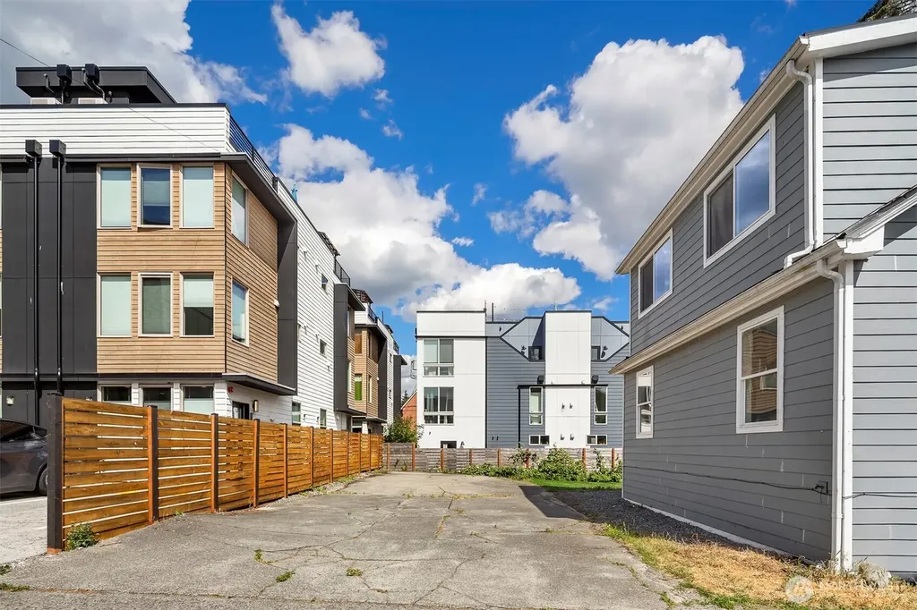 1480 NW 80th Street Seattle WA 98117