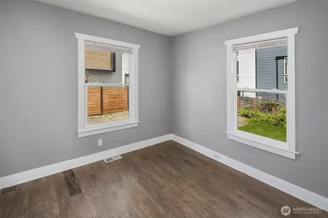 1480 NW 80th Street Seattle WA 98117