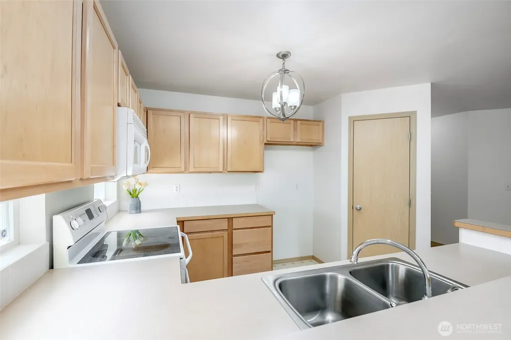 11809 5th Avenue Ct E Tacoma WA 98445