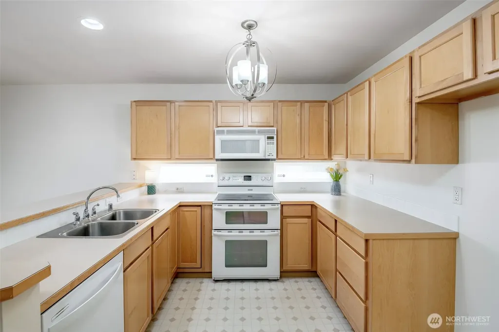 11809 5th Avenue Ct E Tacoma WA 98445