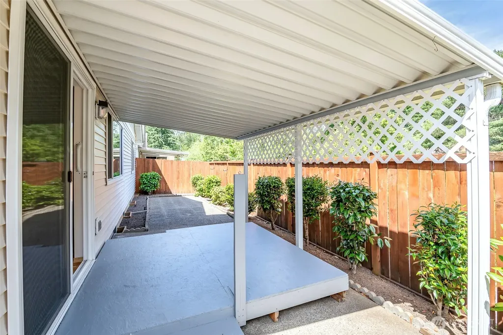 11809 5th Avenue Ct E Tacoma WA 98445